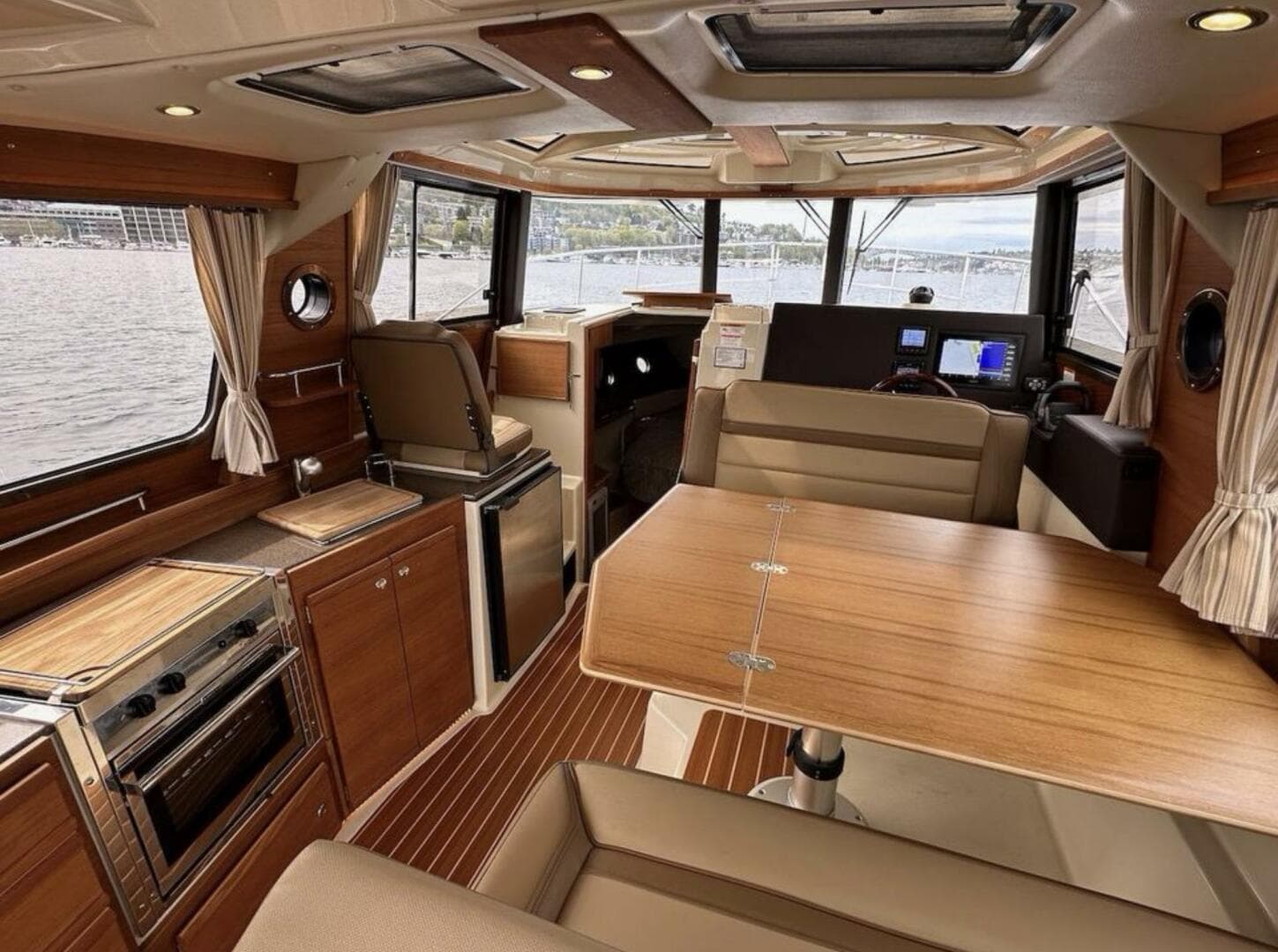 2021 Ranger Tugs R-29 S — photo 14