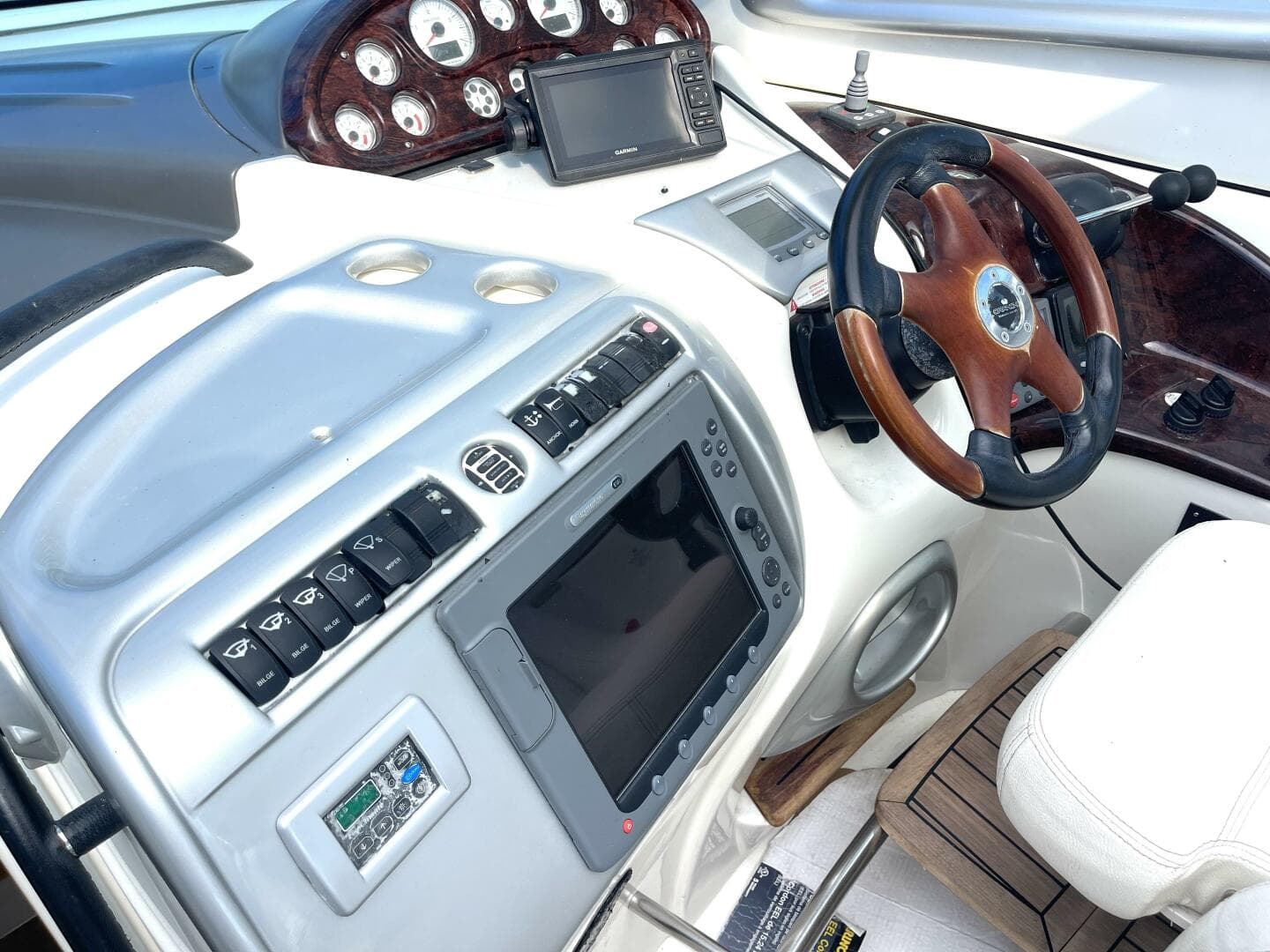 2007 Cranchi Mediterranee 50 HT — photo 9