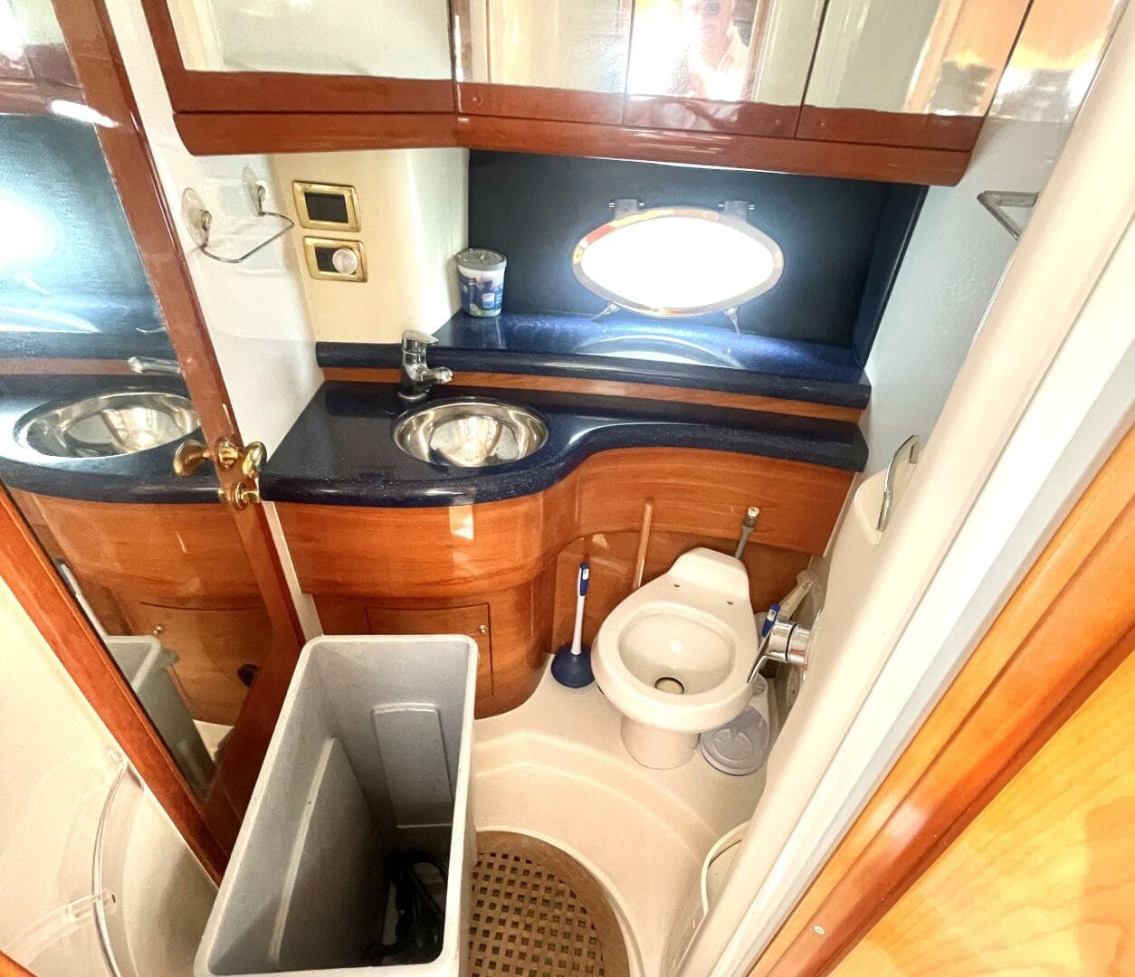2007 Cranchi Mediterranee 50 HT — photo 6