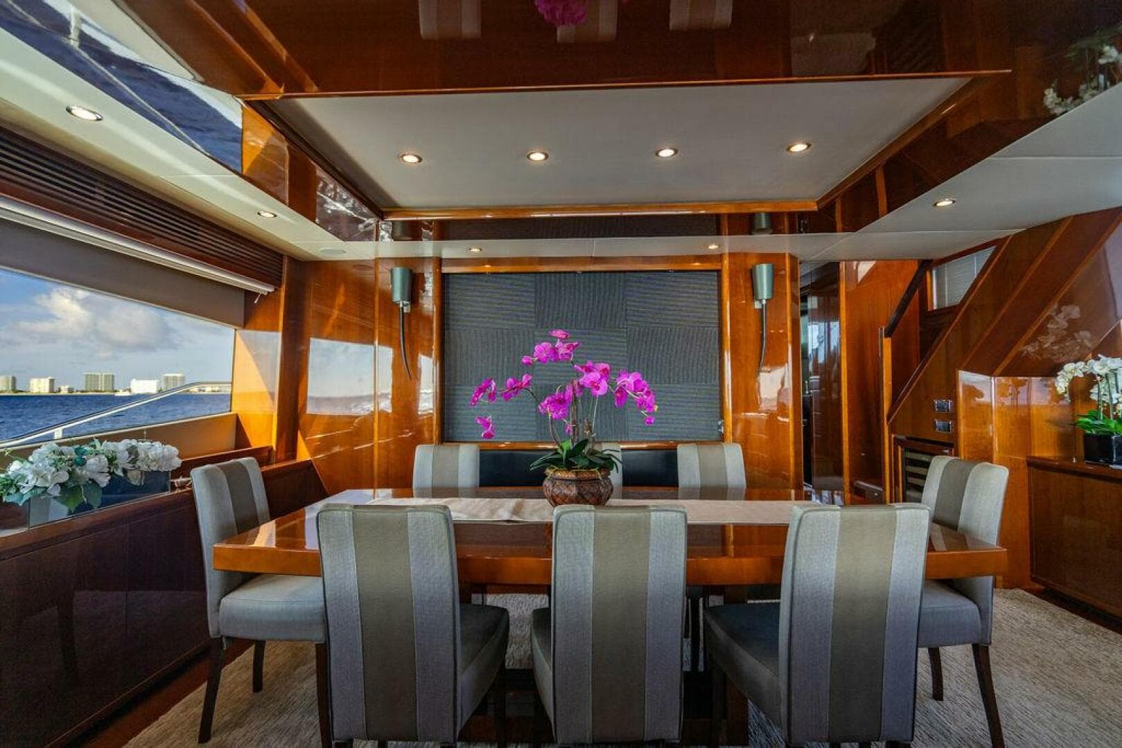 2010 Princess 95 M/y — photo 48