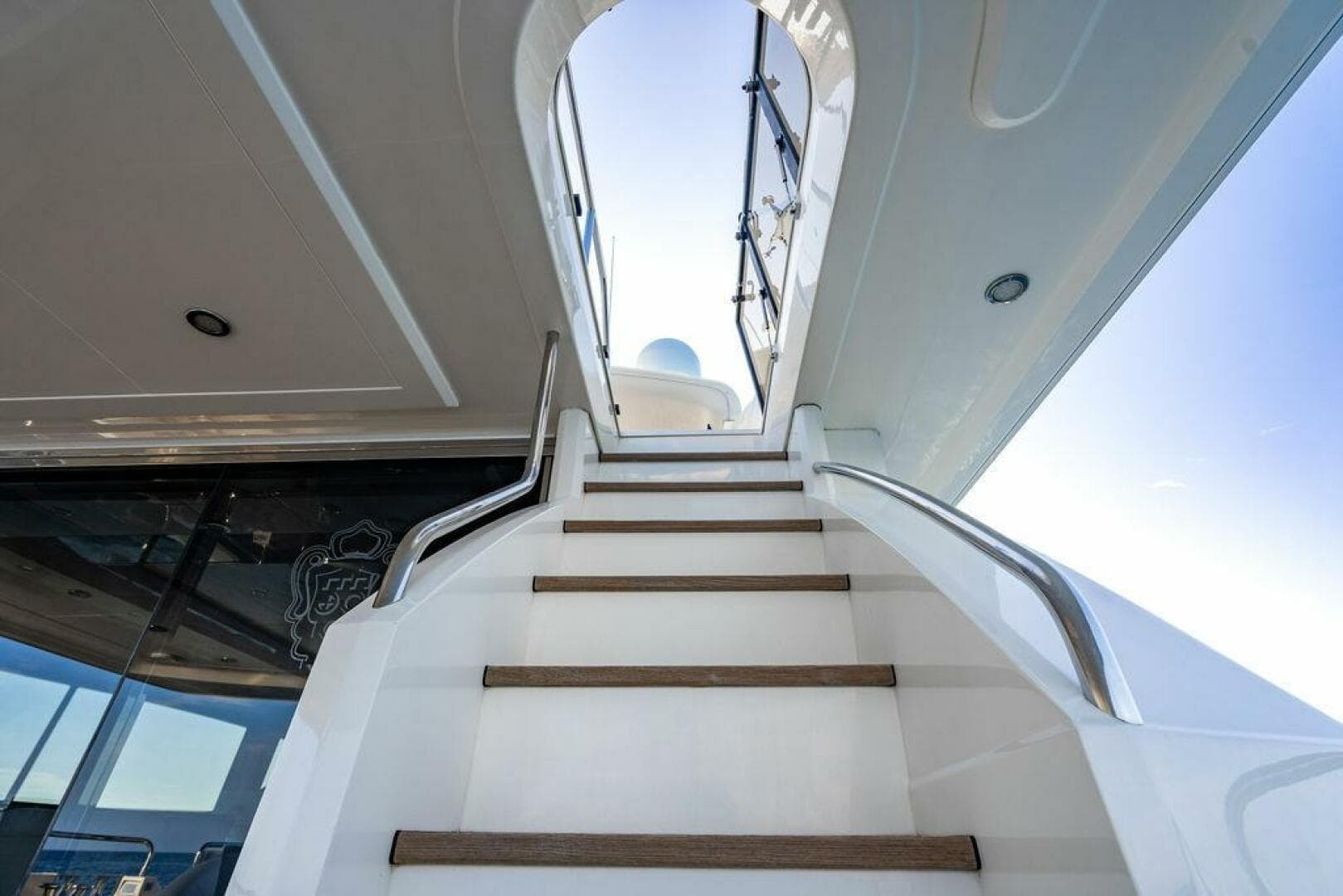 2010 Princess 95 M/y — photo 24
