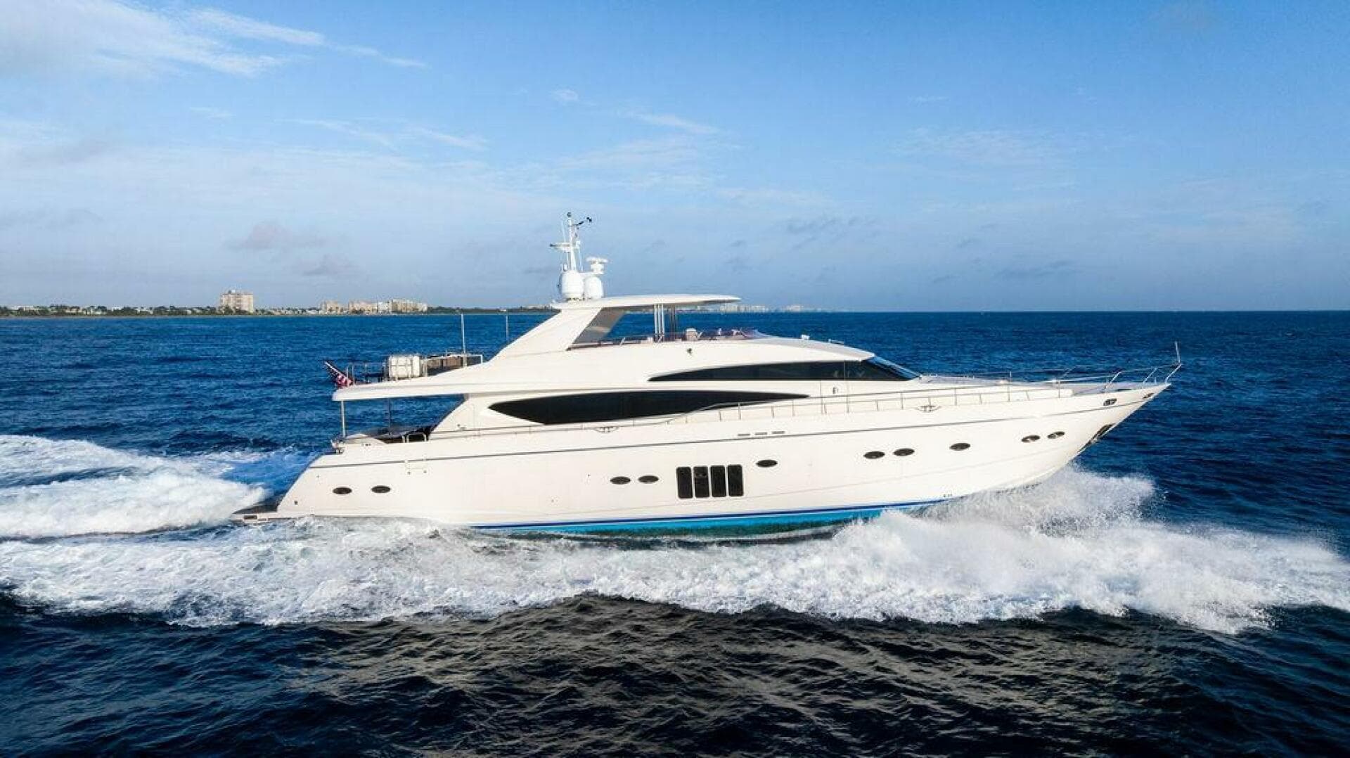 2010 Princess 95 M/y — photo 2
