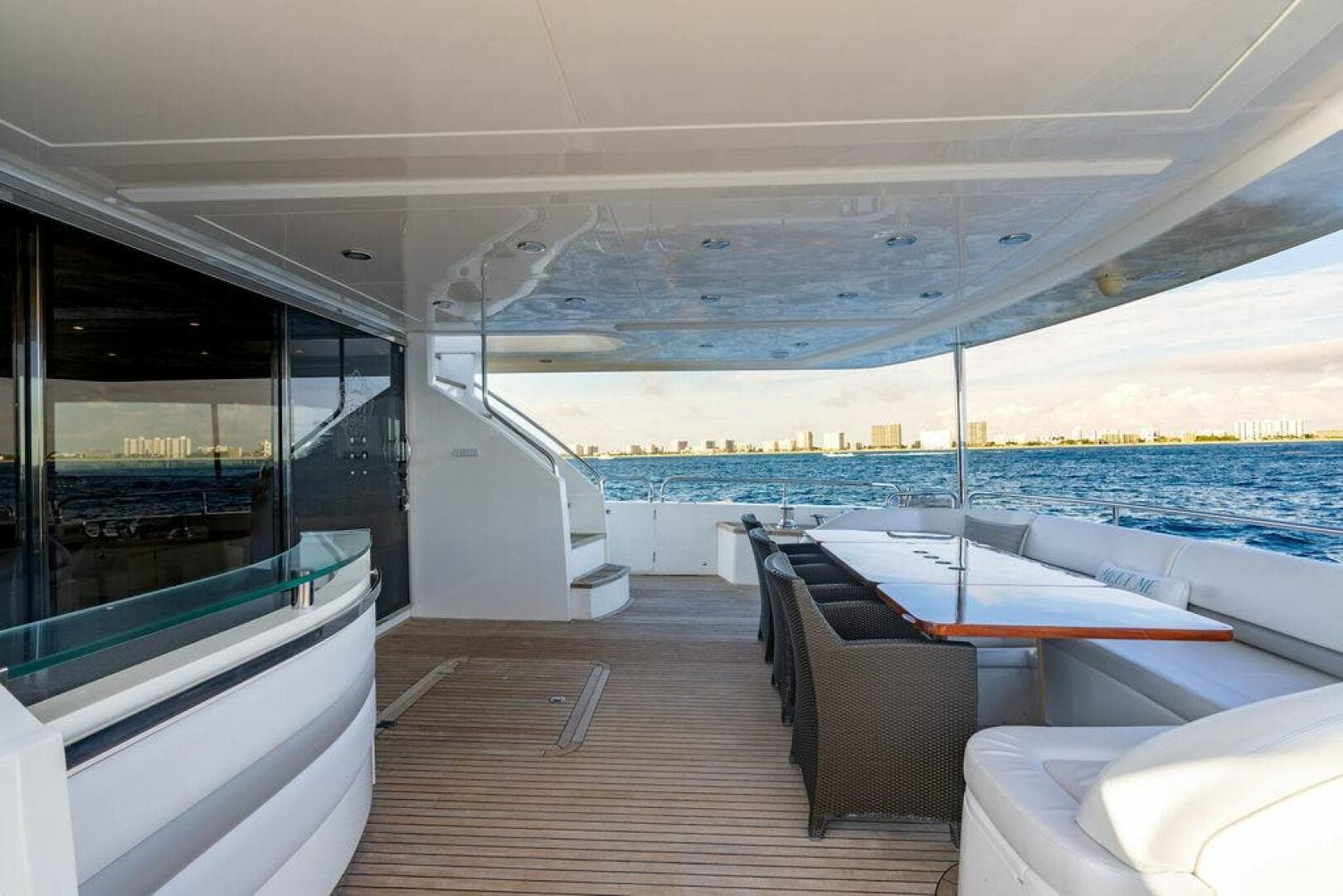 2010 Princess 95 M/y — photo 23