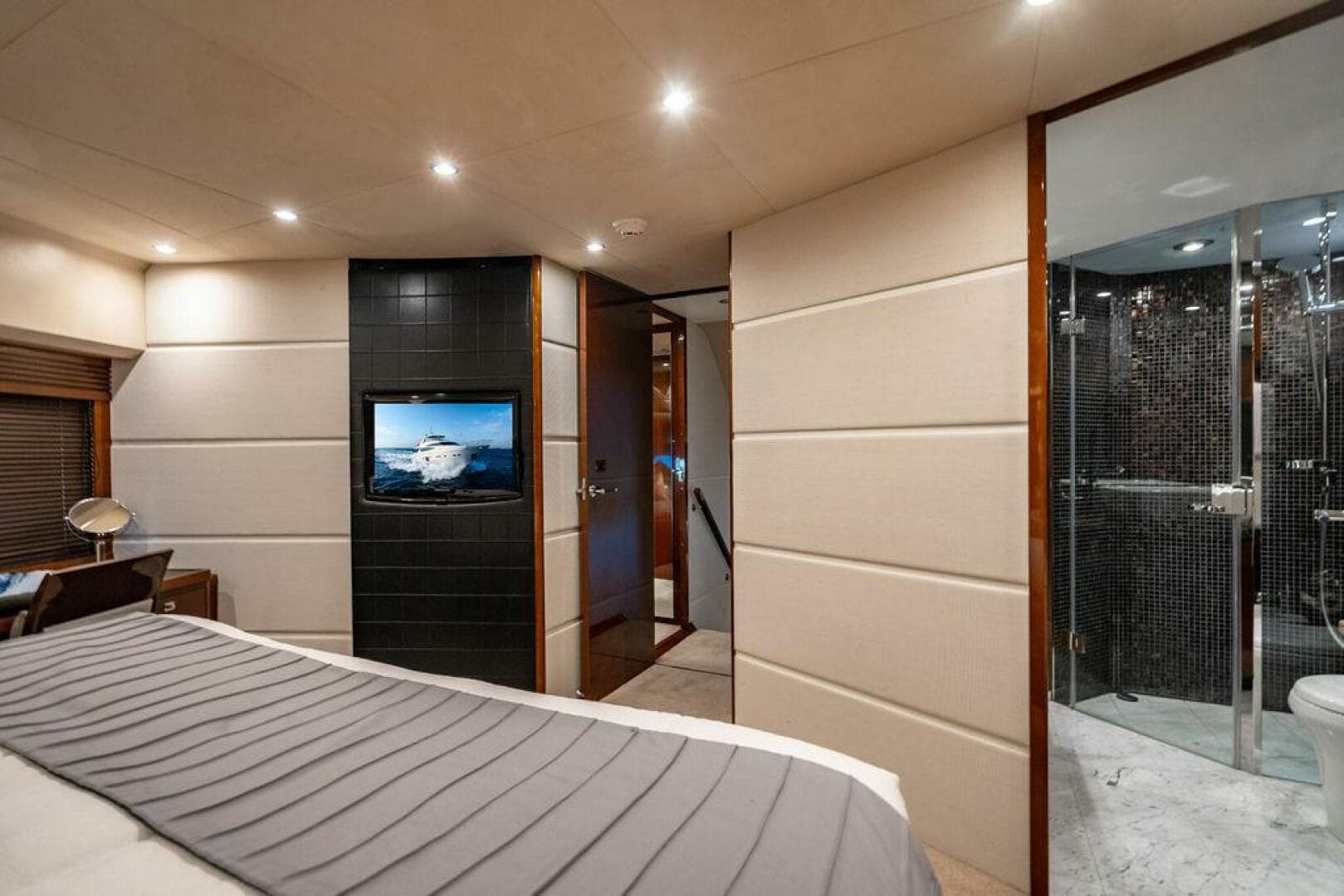 2010 Princess 95 M/y — photo 76