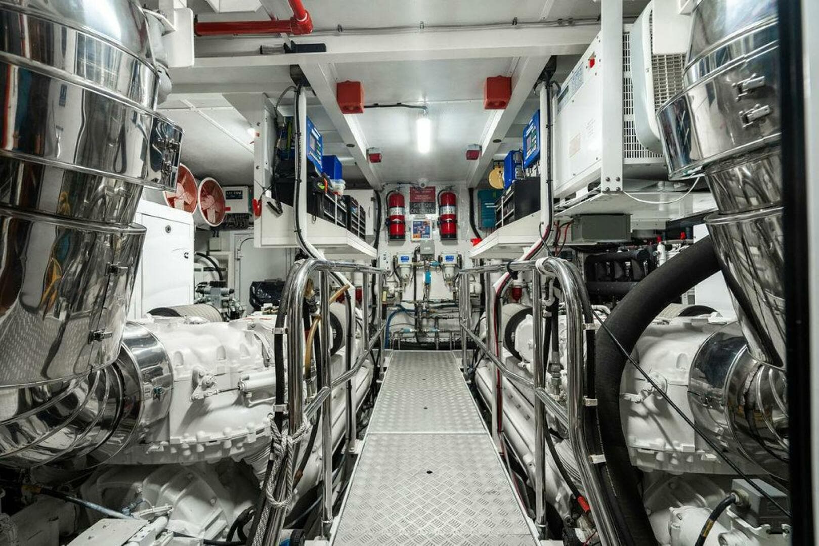 2010 Princess 95 M/y — photo 91