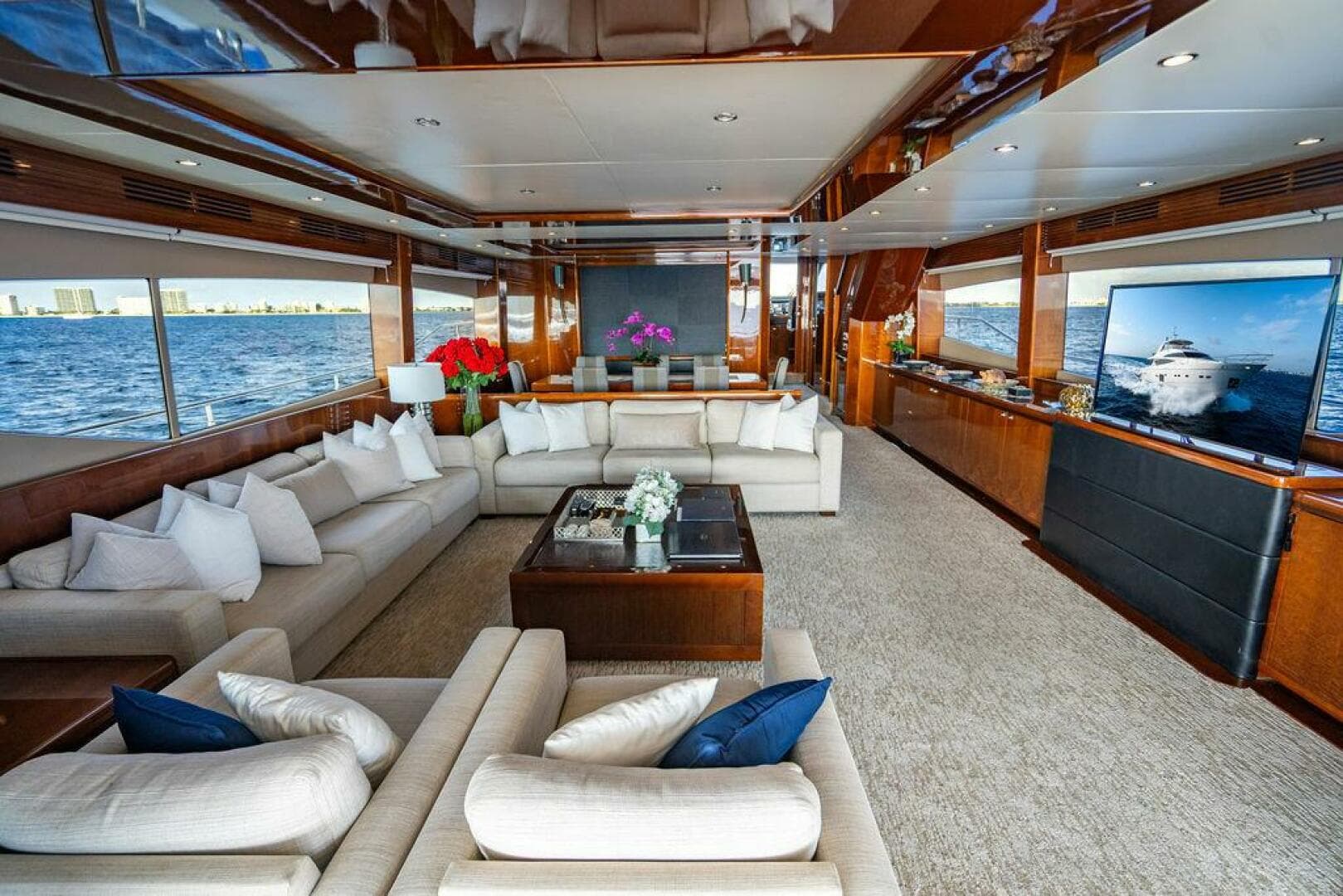 2010 Princess 95 M/y — photo 45