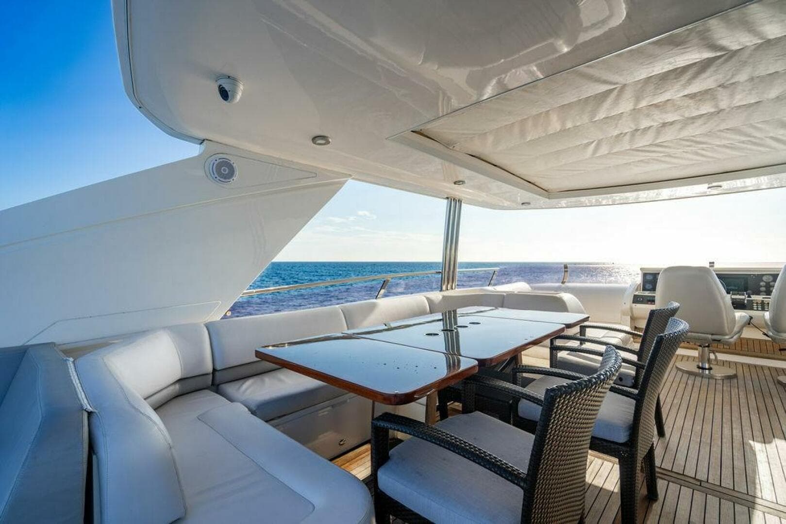 2010 Princess 95 M/y — photo 36