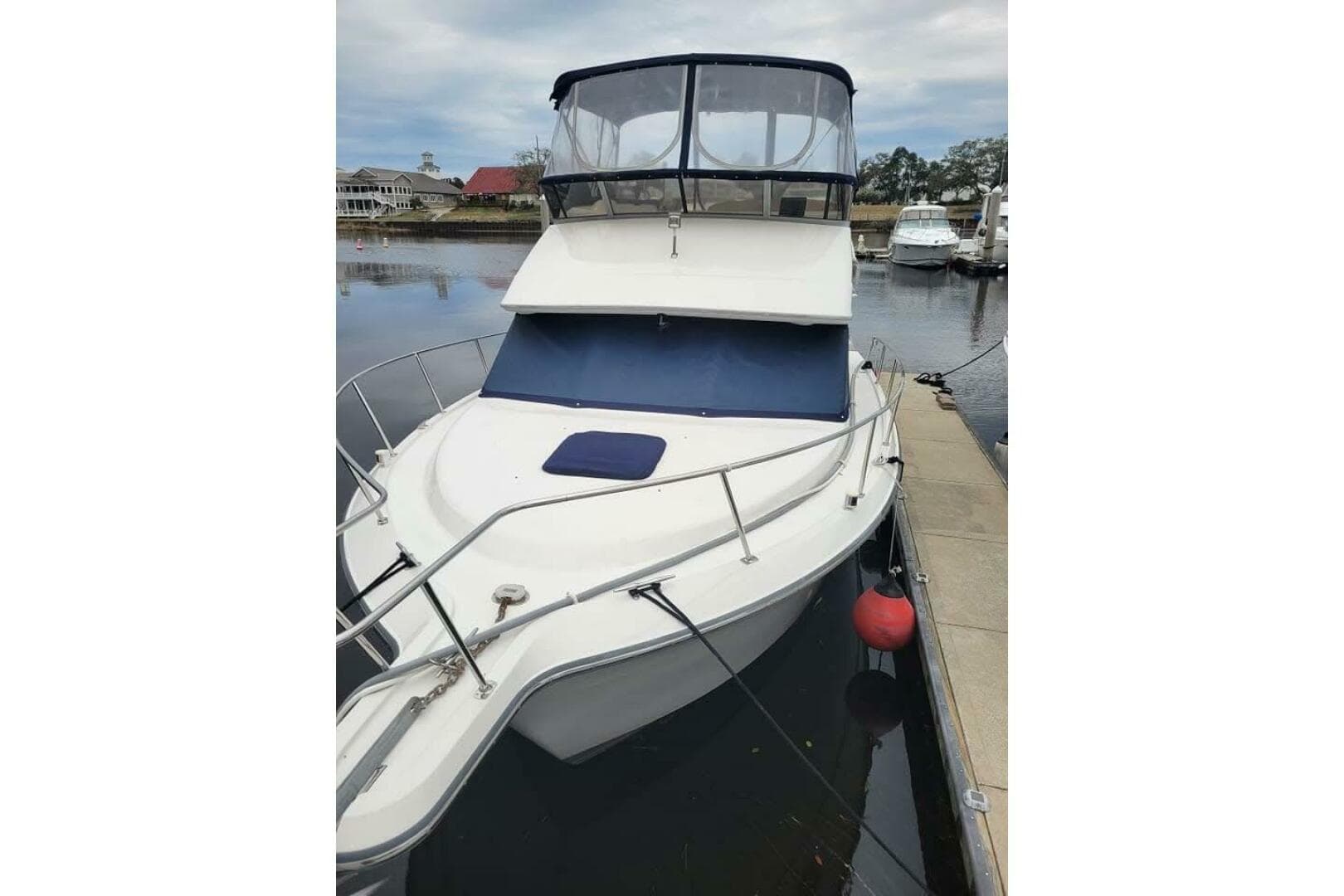 1996 Carver 320 Voyager — photo 4