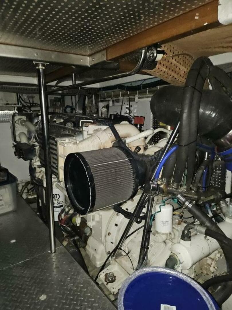 2003 Johnson Flybridge — photo 29