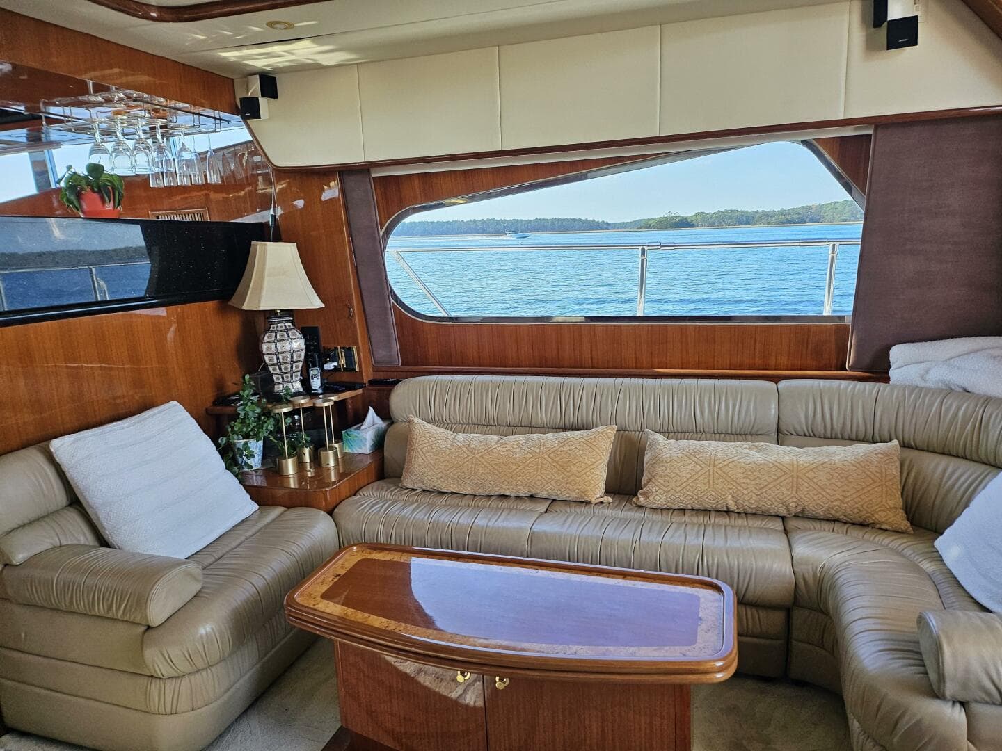 2003 Johnson Flybridge — photo 15