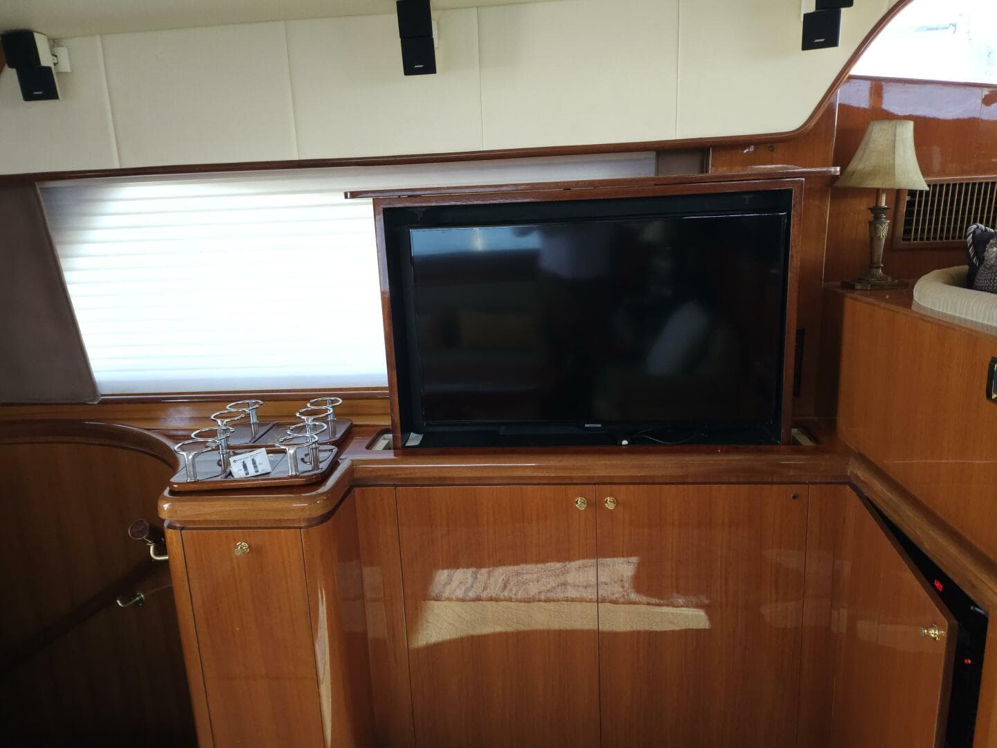 2003 Johnson Flybridge — photo 17