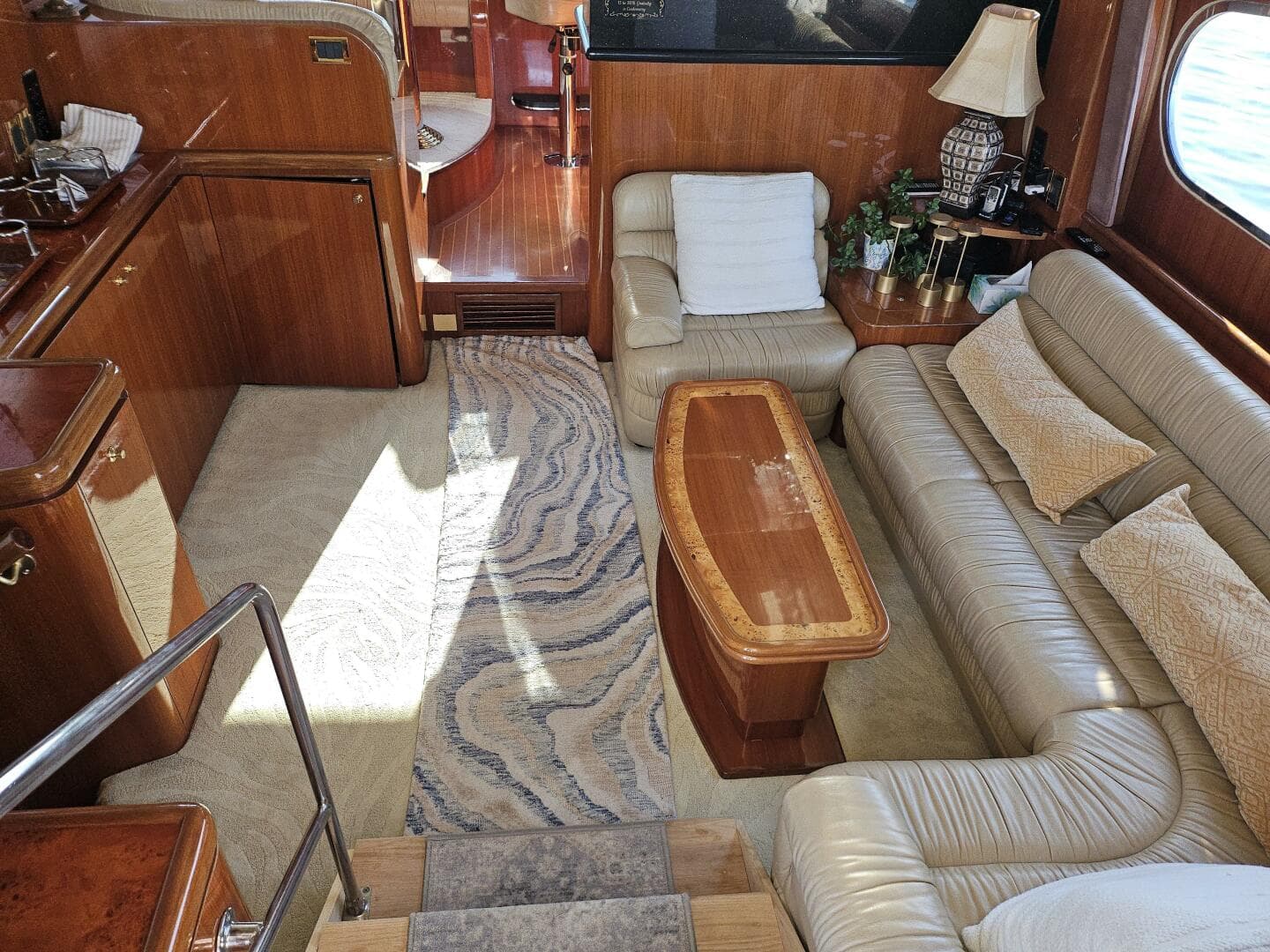 2003 Johnson Flybridge — photo 14