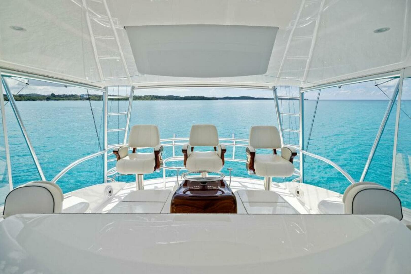 2021 Viking 68 Convertible — photo 58