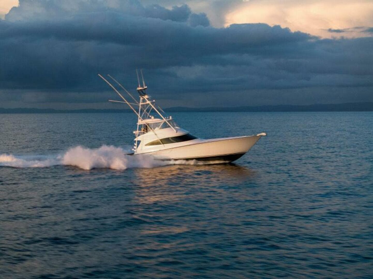 2021 Viking 68 Convertible — photo 100