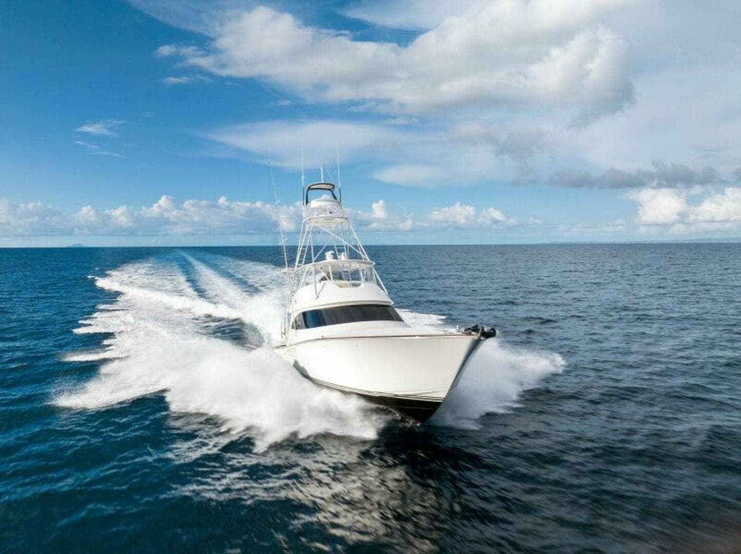 2021 Viking 68 Convertible — photo 96