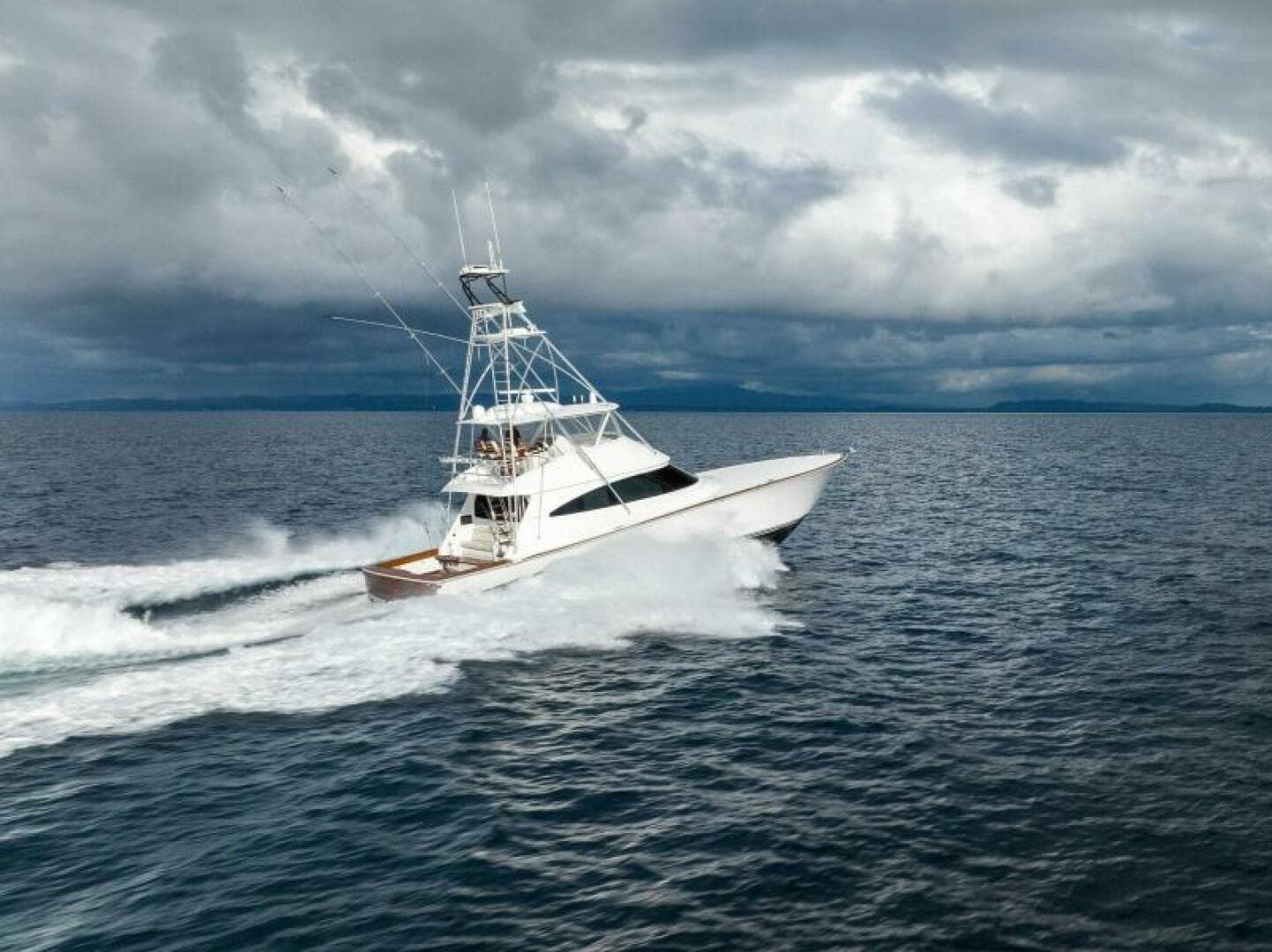 2021 Viking 68 Convertible — photo 99