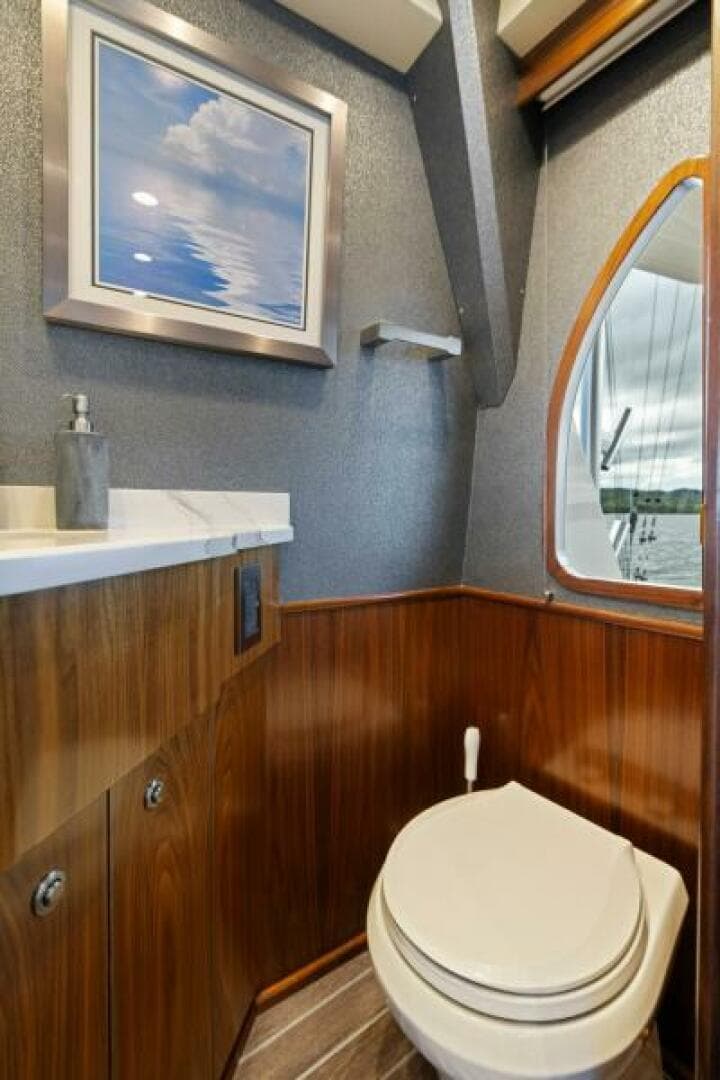 2021 Viking 68 Convertible — photo 20