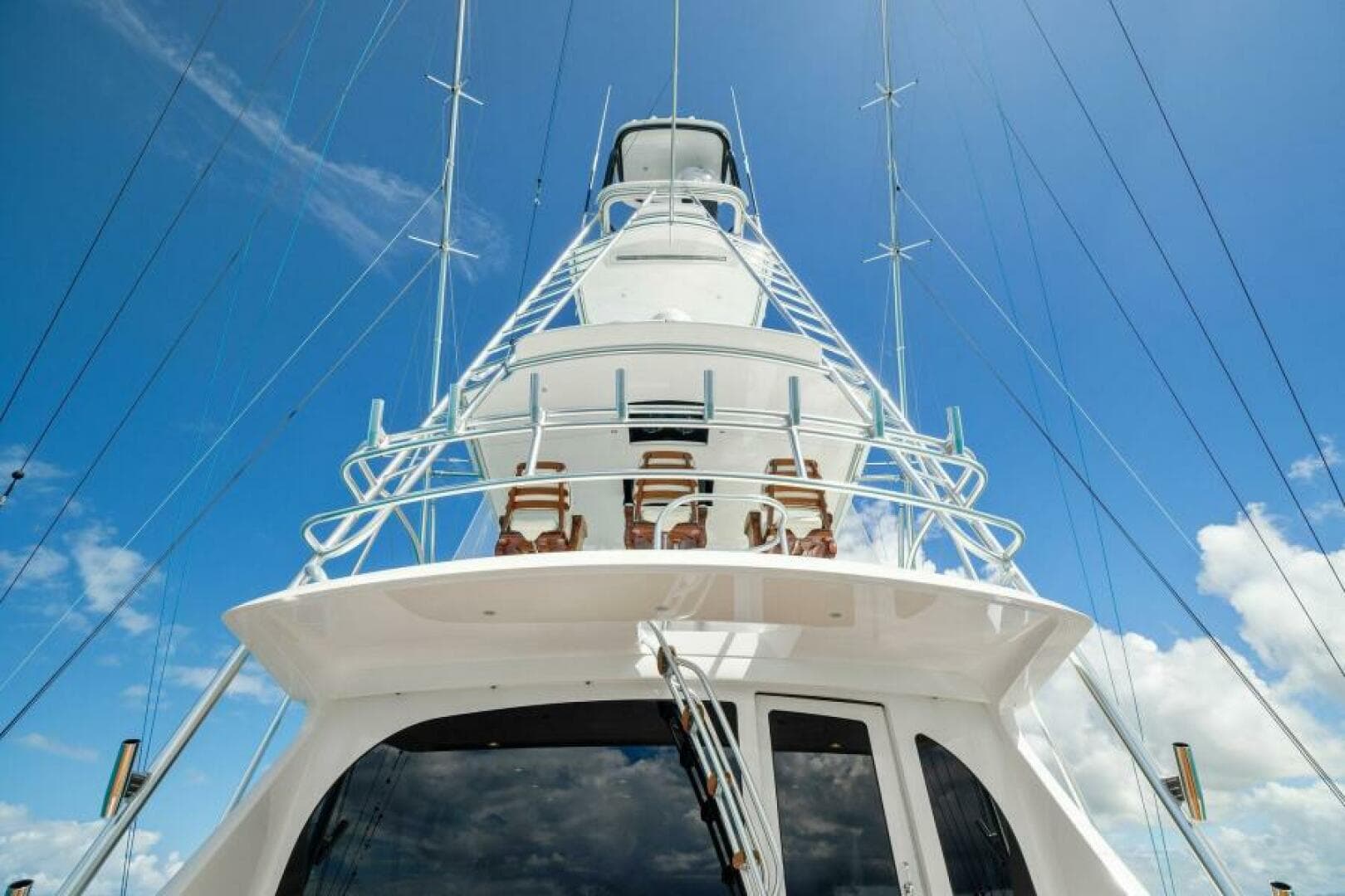 2021 Viking 68 Convertible — photo 15