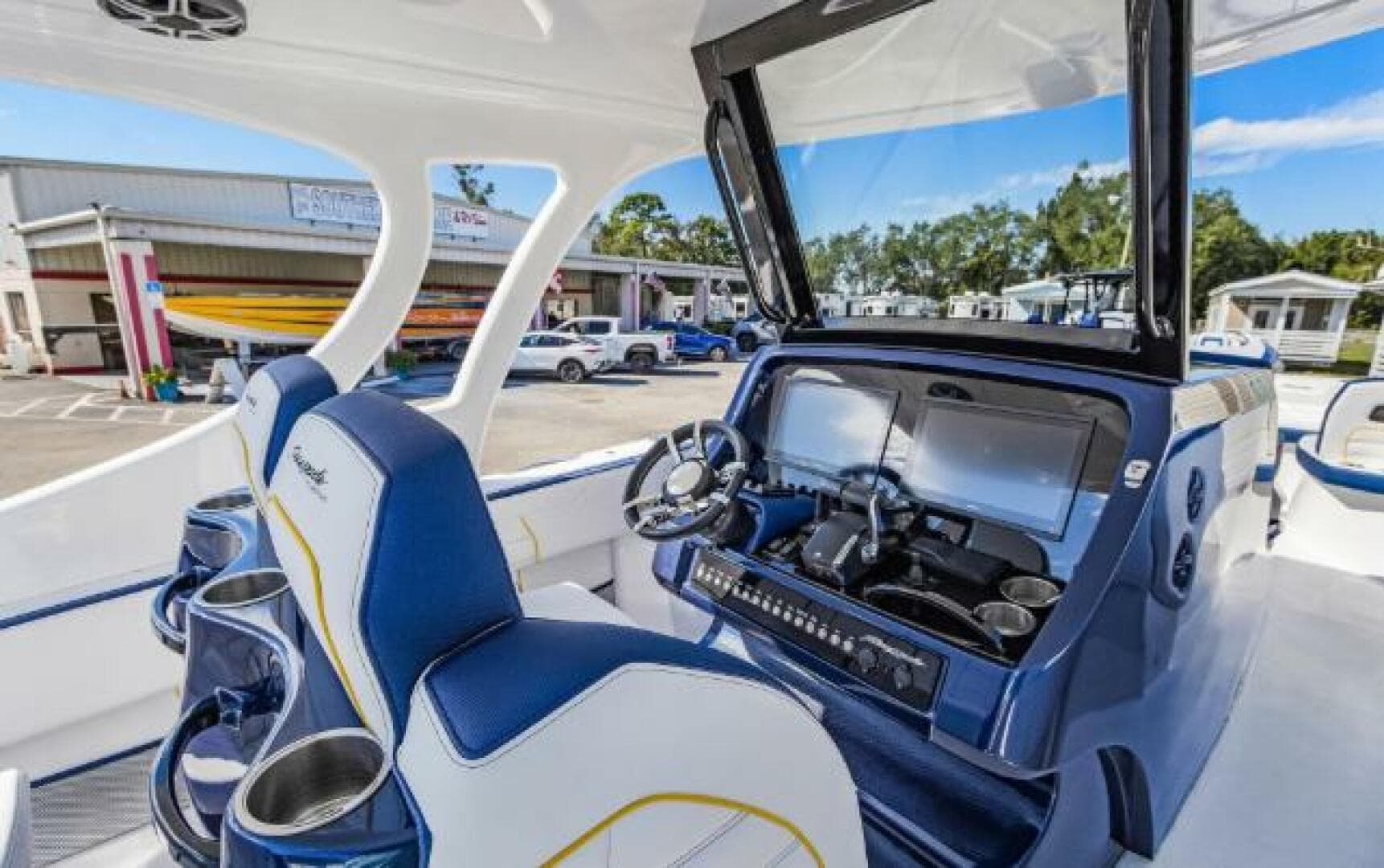 2026 Renegade 38 Gts — photo 7