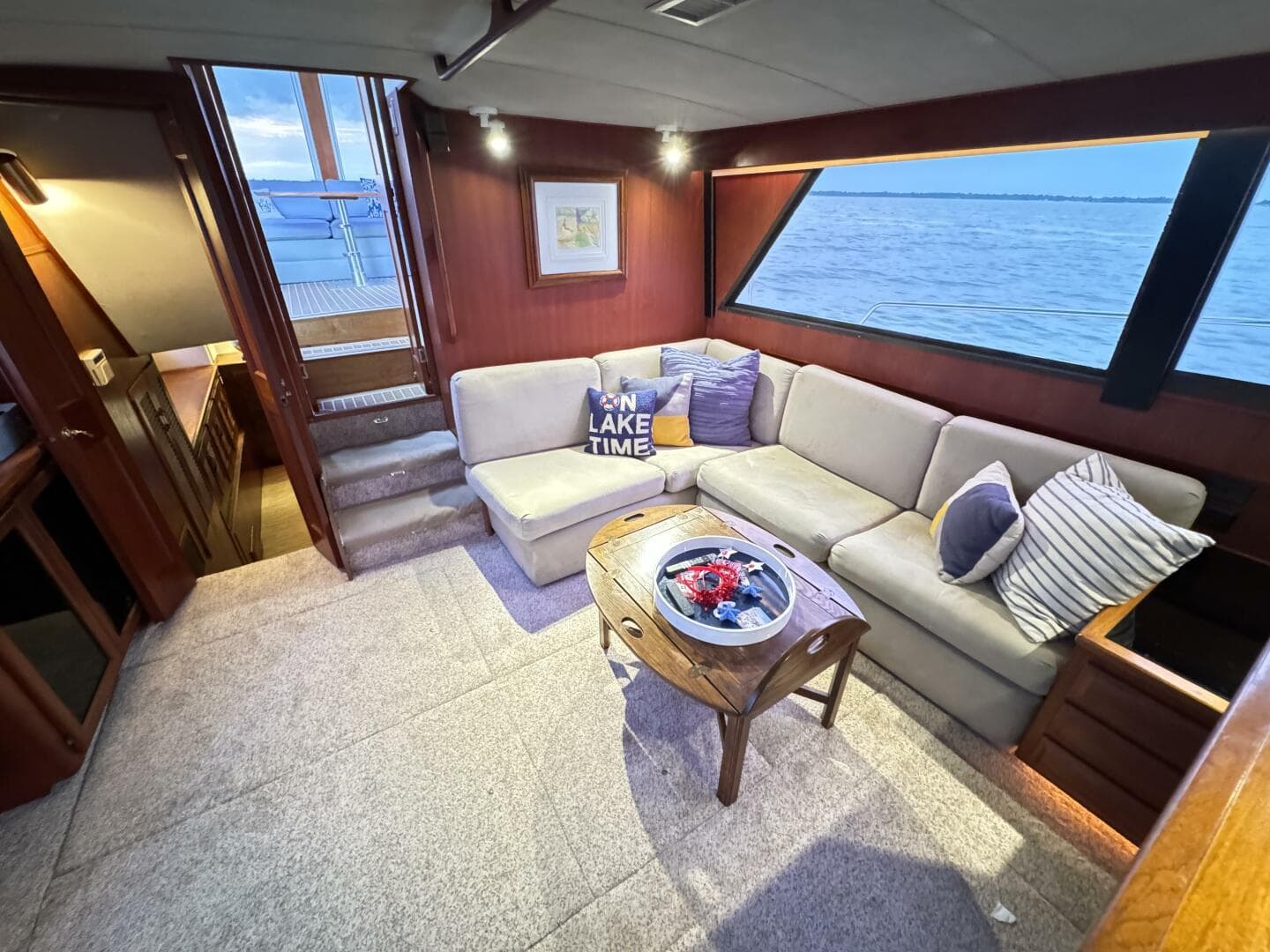 1987 Viking 48 — photo 36