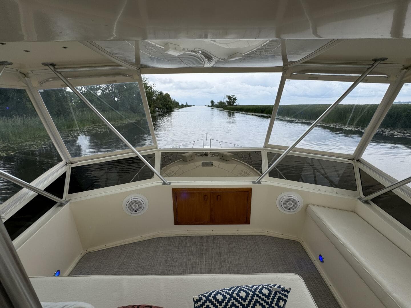 1987 Viking 48 — photo 19
