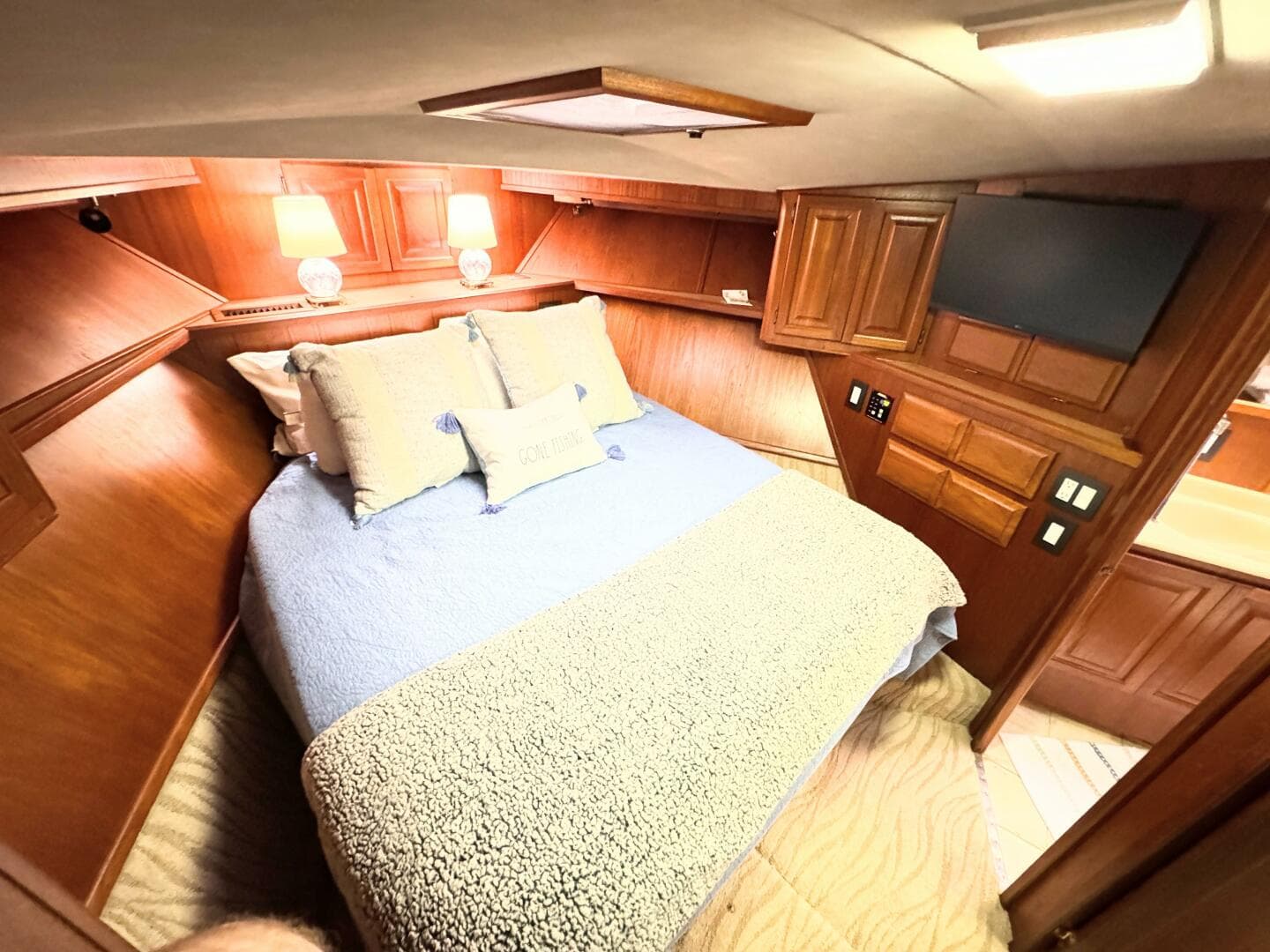 1987 Viking 48 — photo 59