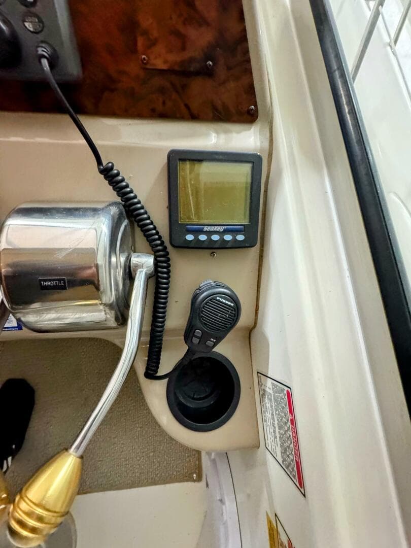 1998 Sea Ray 400 Sundancer — photo 13