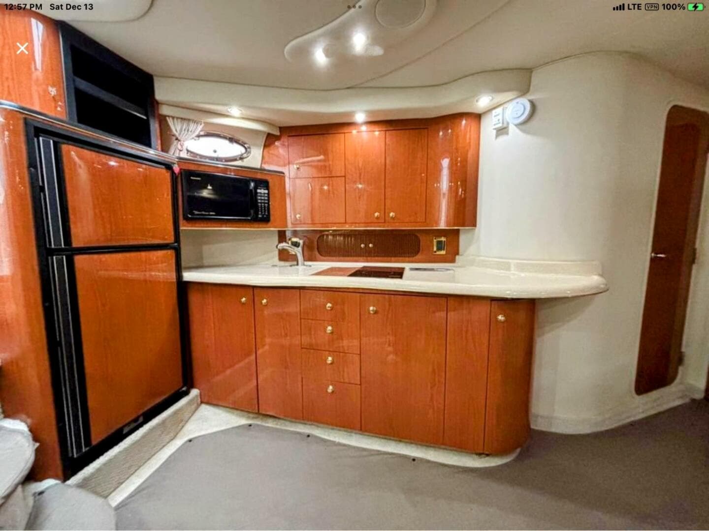 1998 Sea Ray 400 Sundancer — photo 17