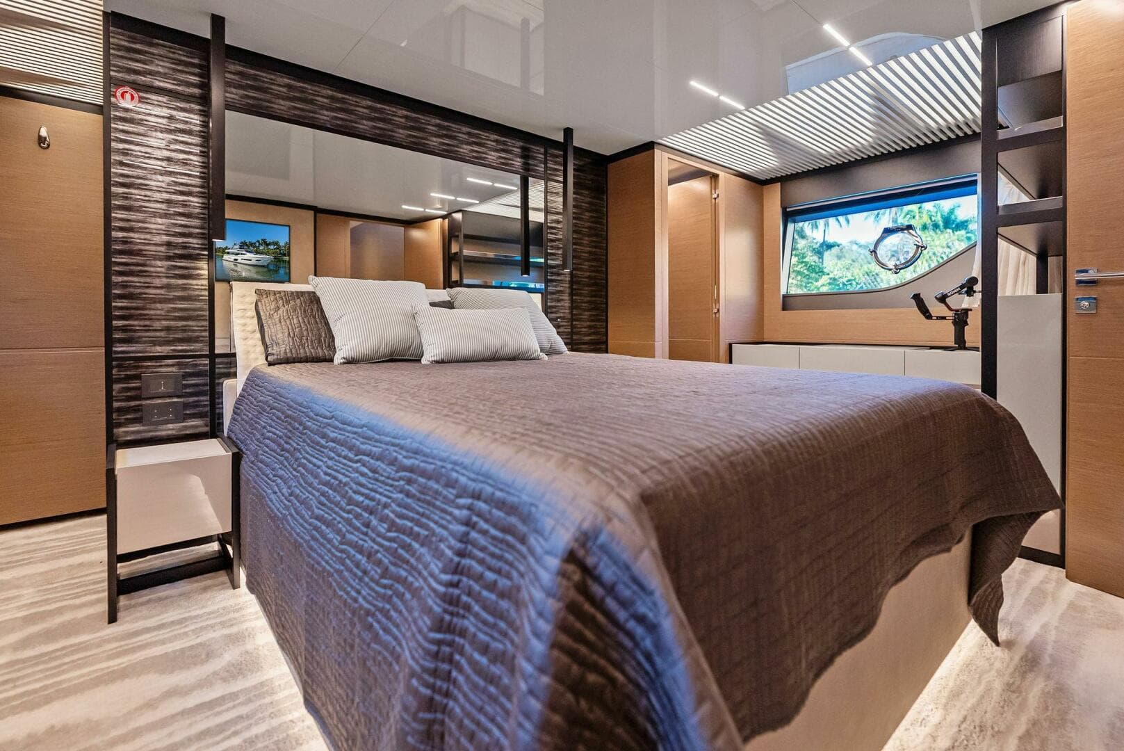 2019 Ferretti Yachts 780 — photo 35