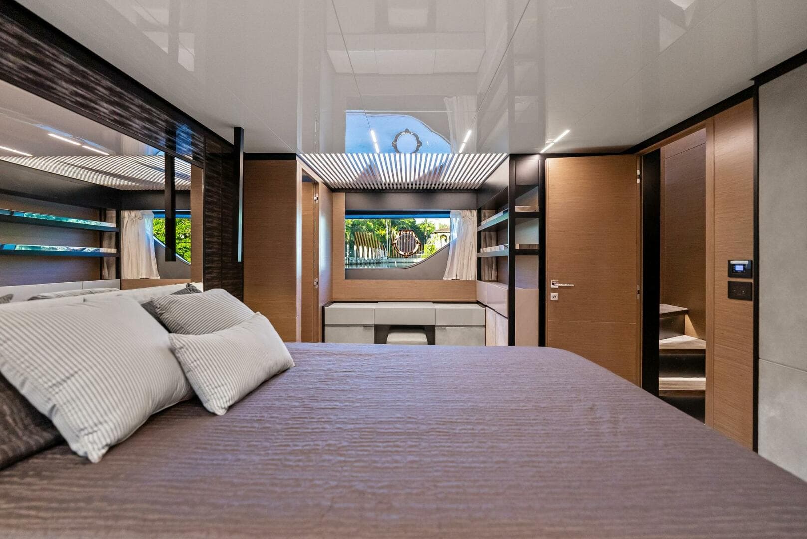 2019 Ferretti Yachts 780 — photo 36