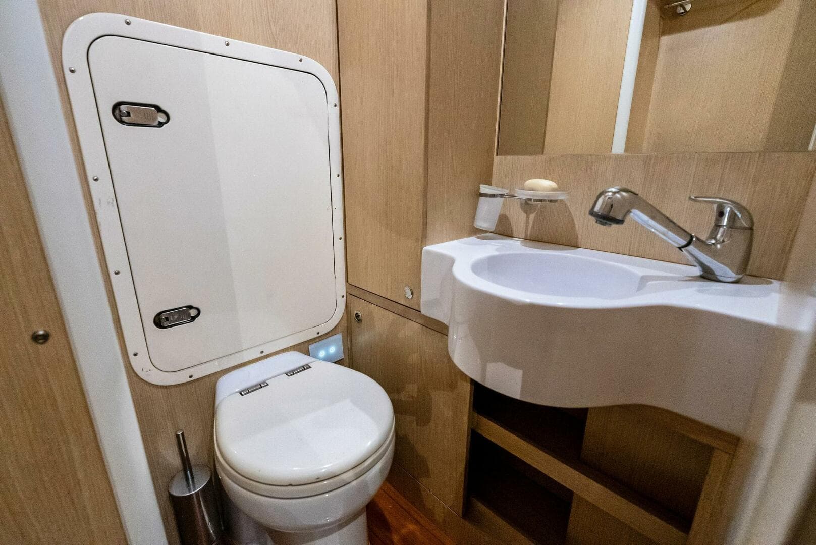 2019 Ferretti Yachts 780 — photo 66