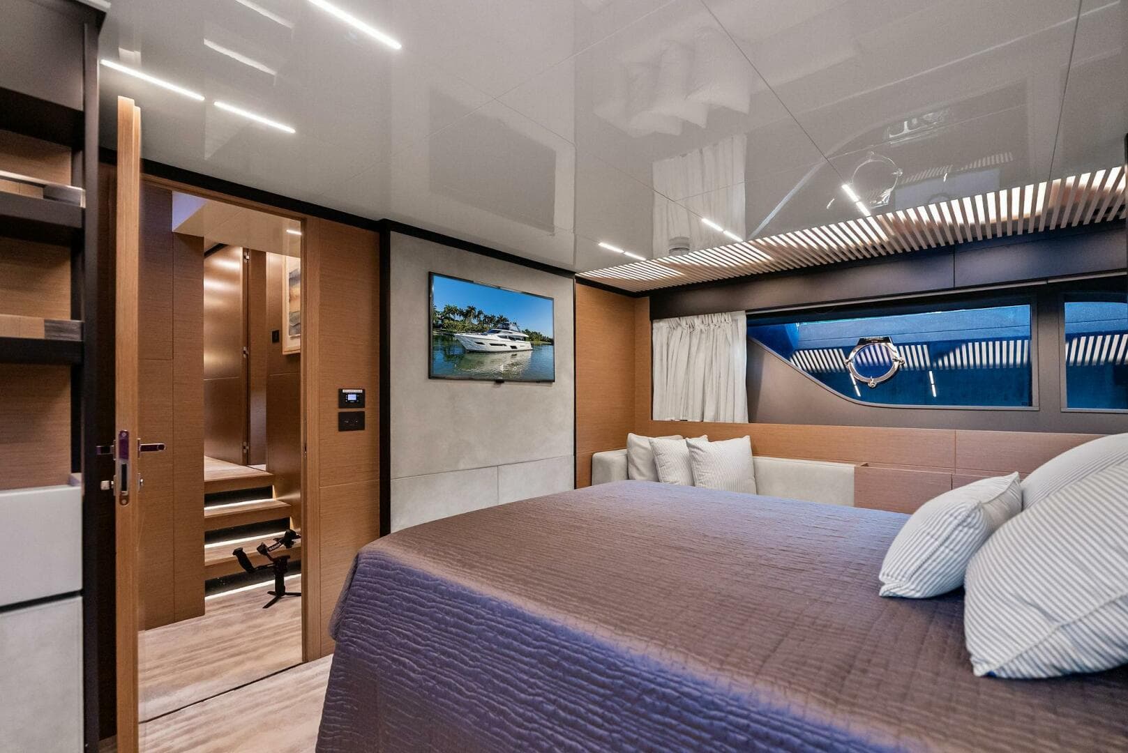 2019 Ferretti Yachts 780 — photo 39