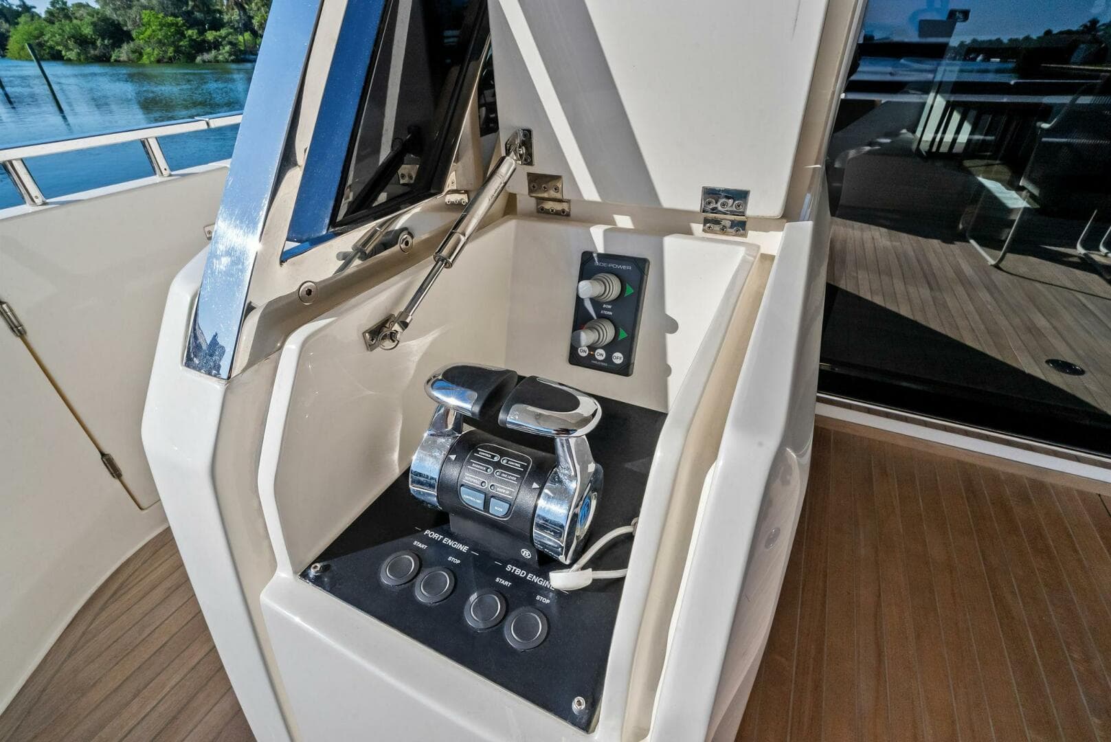 2019 Ferretti Yachts 780 — photo 12