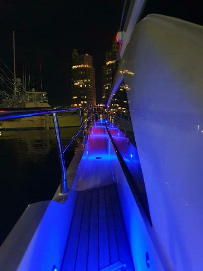 2010 Fairline Squadron 55 — photo 10