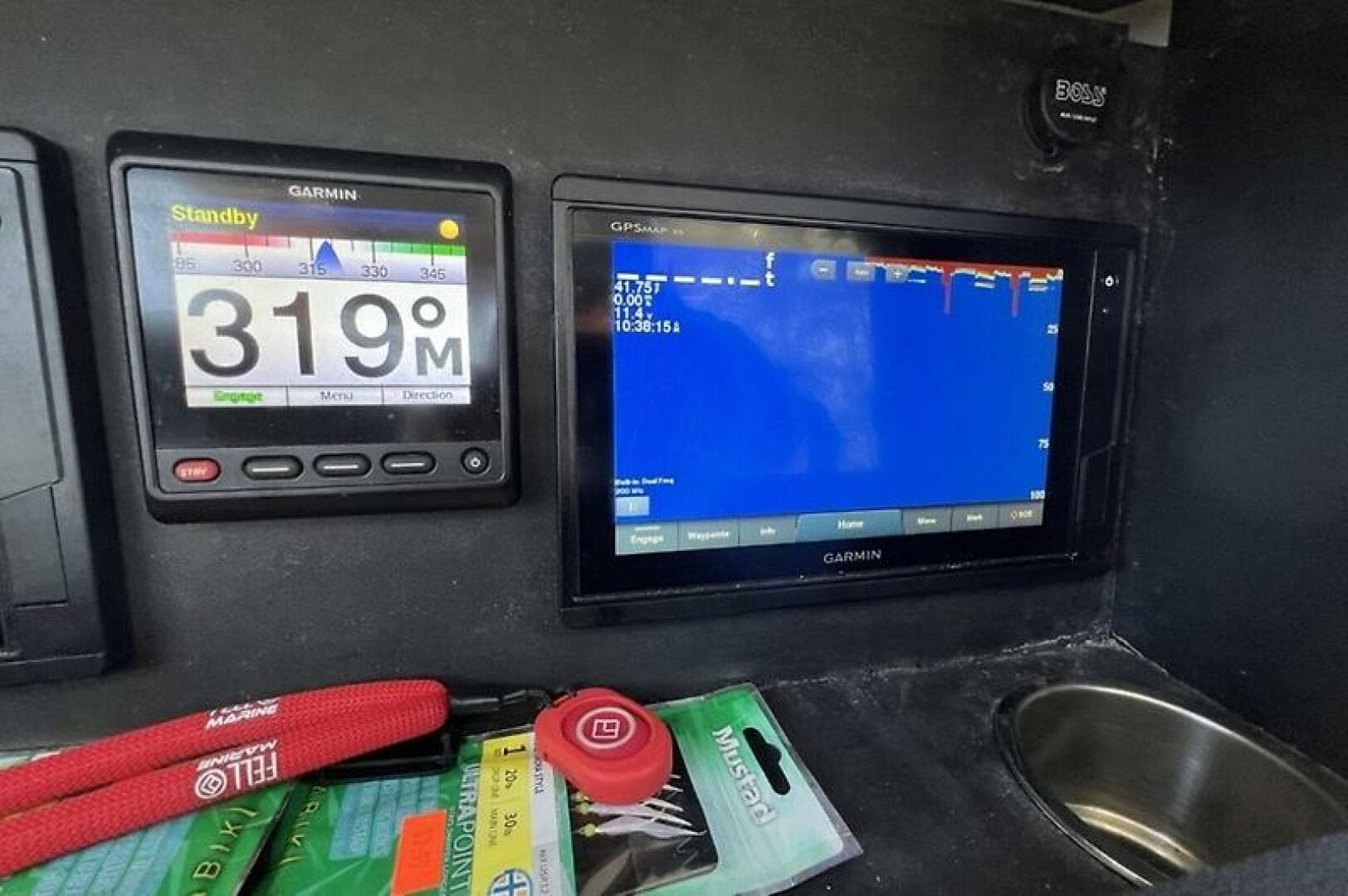 2021 Privateer 242 Wahoo — photo 7