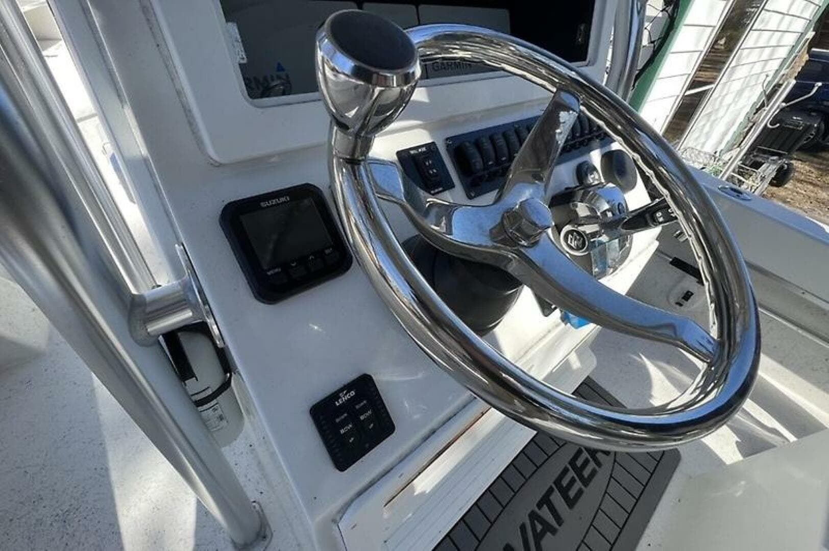 2021 Privateer 242 Wahoo — photo 4