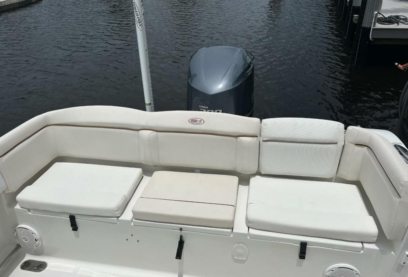 2018 Sea Hunt 255 Ultra SE — photo 3