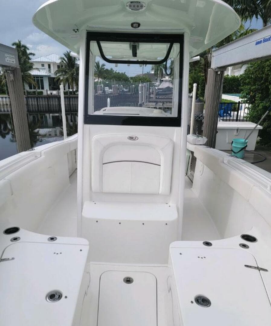 2018 Sea Hunt 255 Ultra SE — photo 8