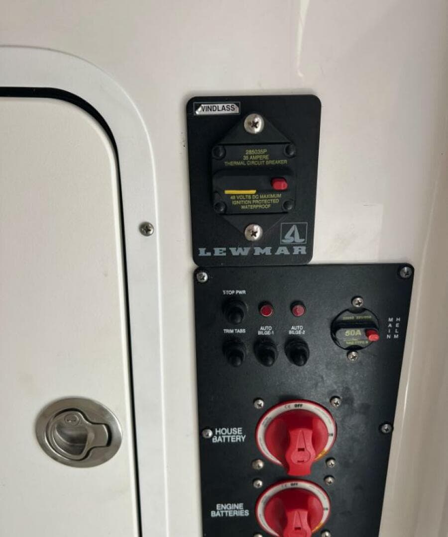 2018 Sea Hunt 255 Ultra SE — photo 17