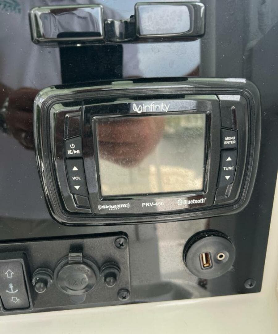 2018 Sea Hunt 255 Ultra SE — photo 13