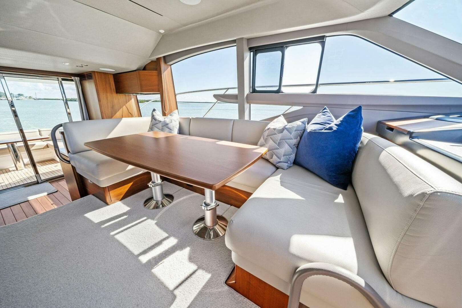 2023 Princess F50 — photo 22