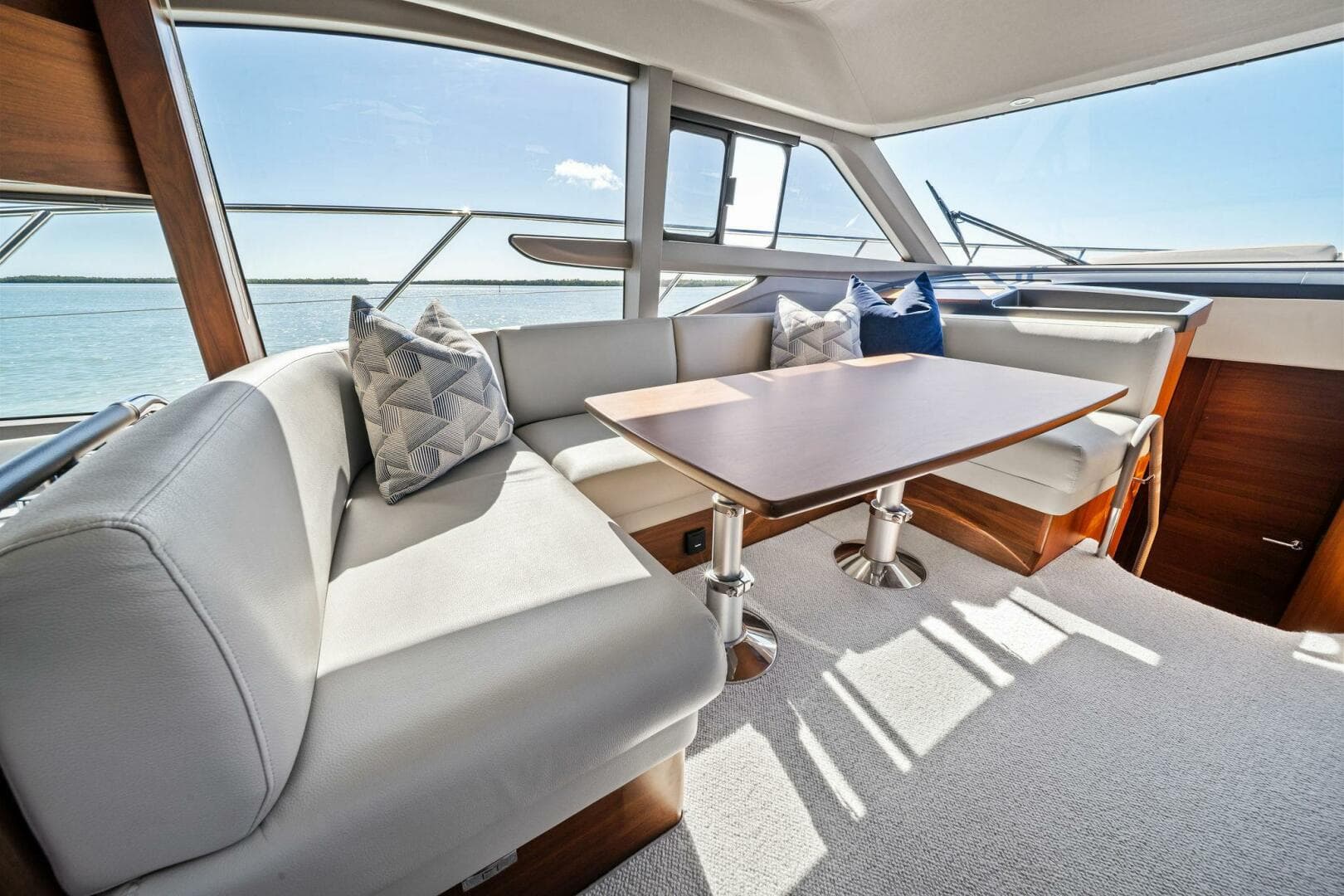 2023 Princess F50 — photo 21