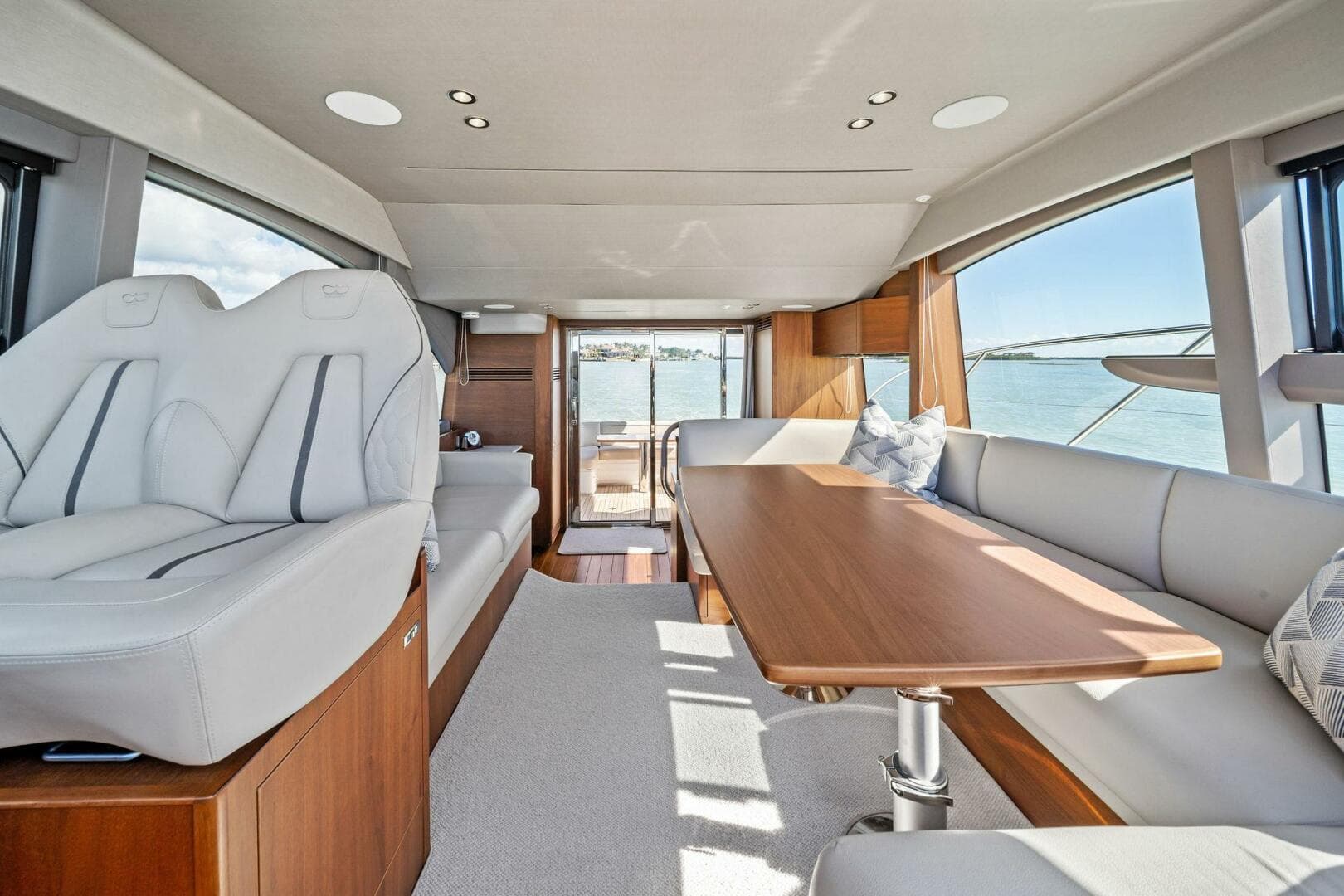 2023 Princess F50 — photo 20