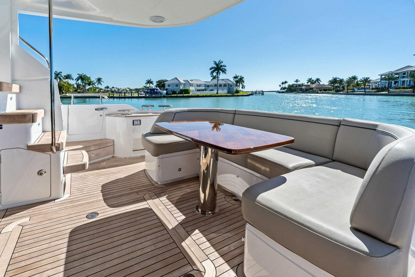 2023 Princess F50 — photo 46