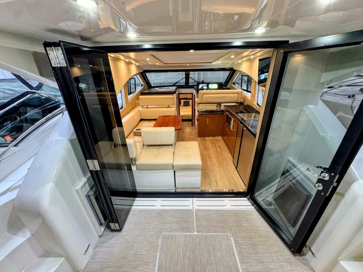 2017 Carver C37 — photo 26