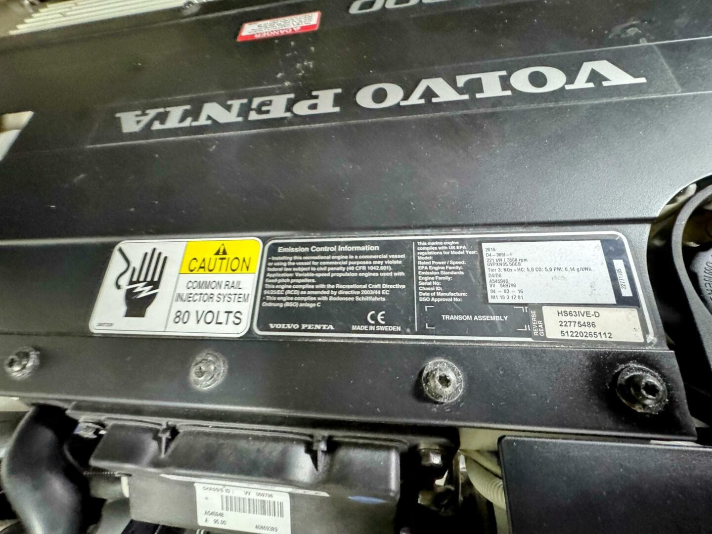 2017 Carver C37 — photo 80