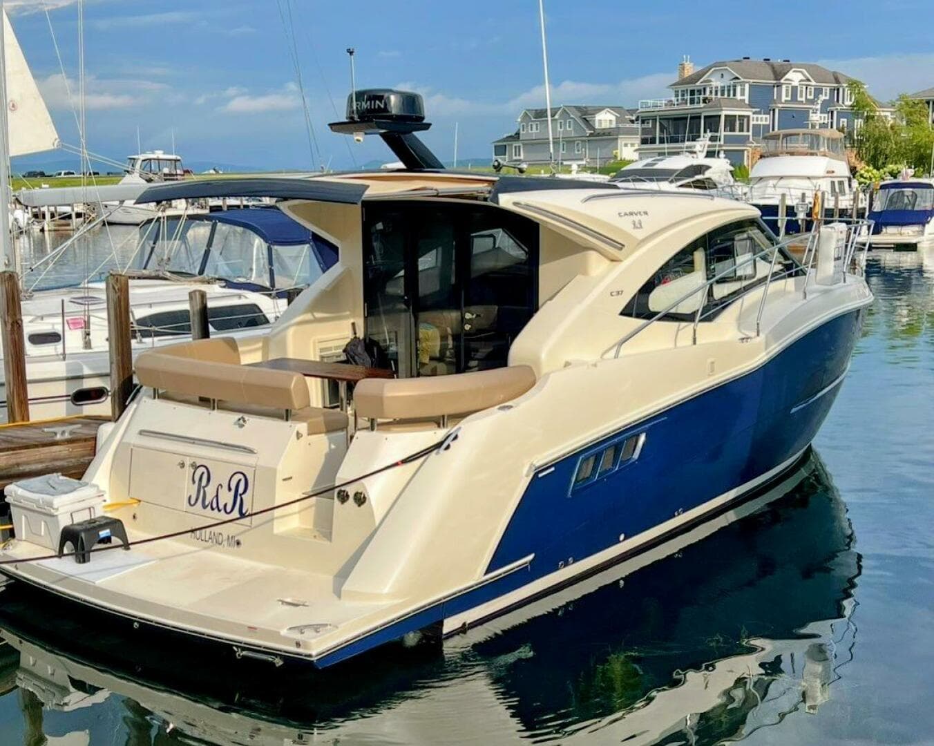 2017 Carver C37 — photo 4