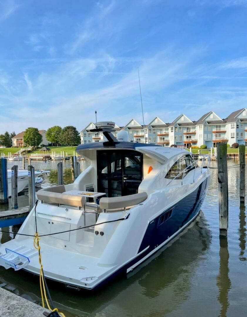 2017 Carver C37 — photo 6