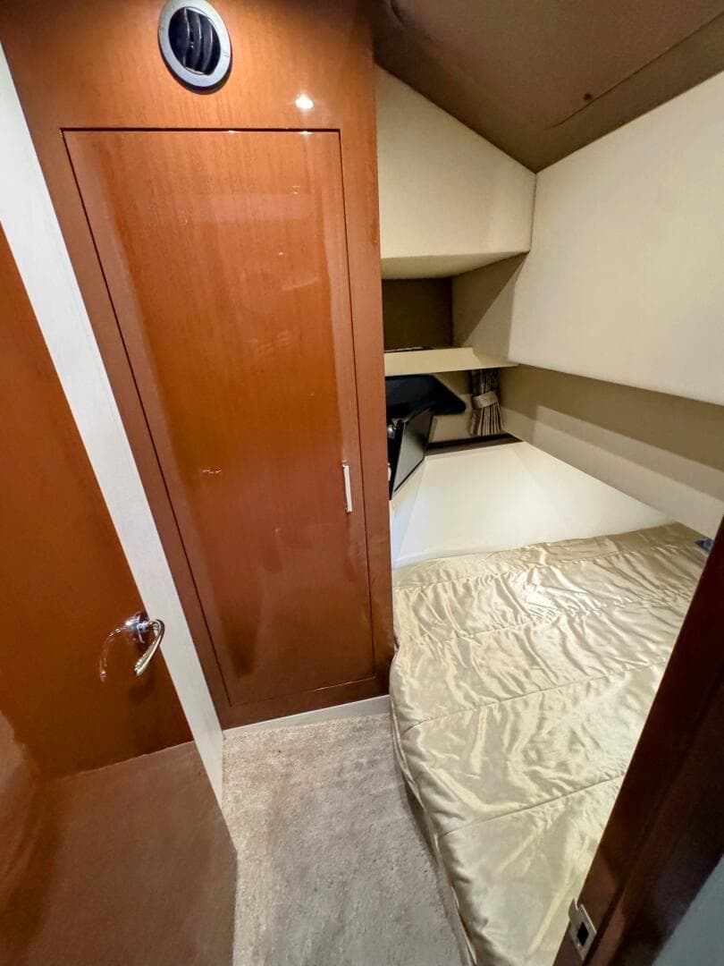 2017 Carver C37 — photo 56