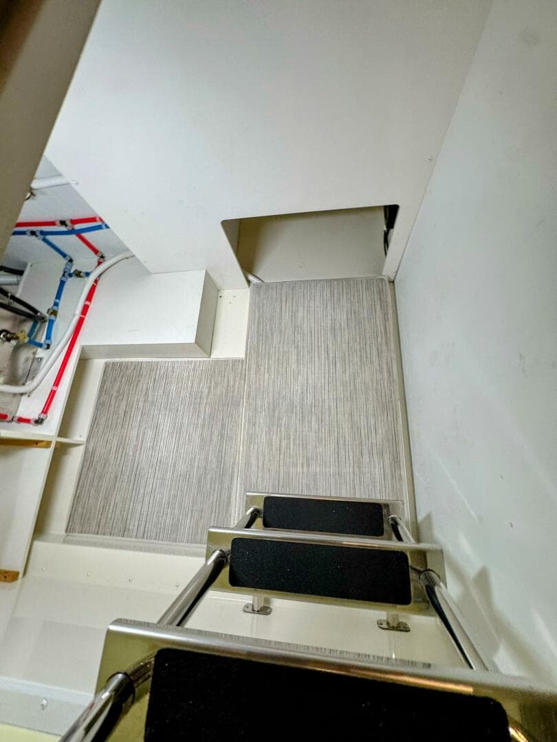 2017 Carver C37 — photo 61